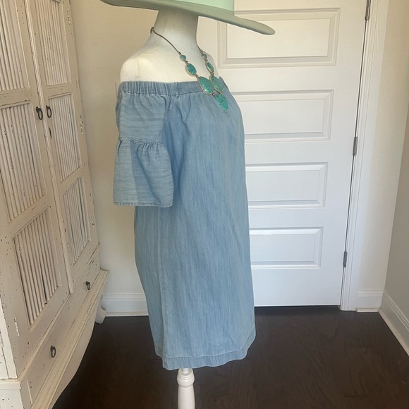 Madewell Denim dress, off the shoulder - Picture 3 of 6